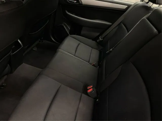 Subaru Legacy photo 11
