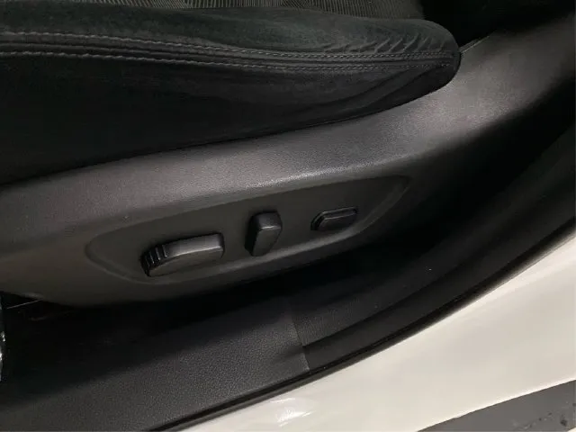 Nissan Rogue photo 25