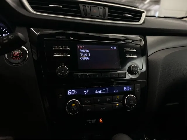 Nissan Rogue photo 31