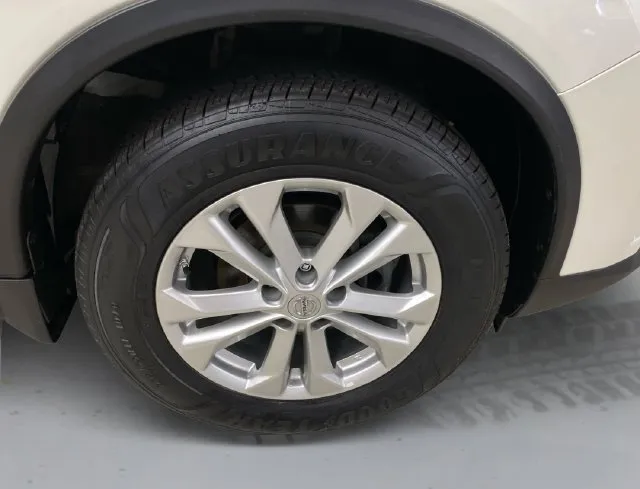 Nissan Rogue photo 17