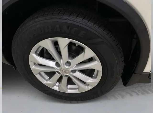Nissan Rogue photo 20