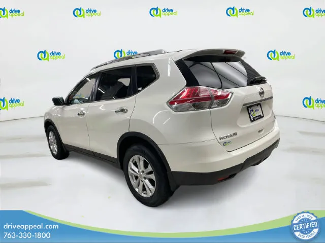 Nissan Rogue photo 8