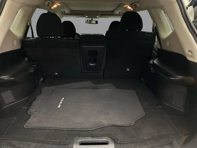 Nissan Rogue photo 15