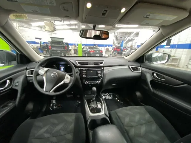 Nissan Rogue photo 29
