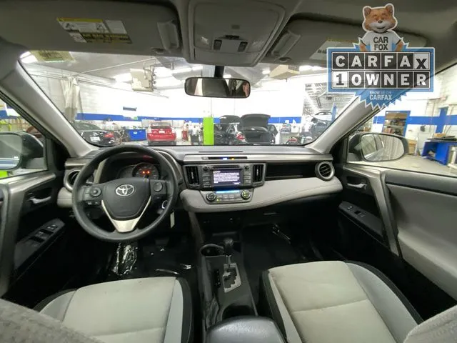 Toyota RAV4 photo 29