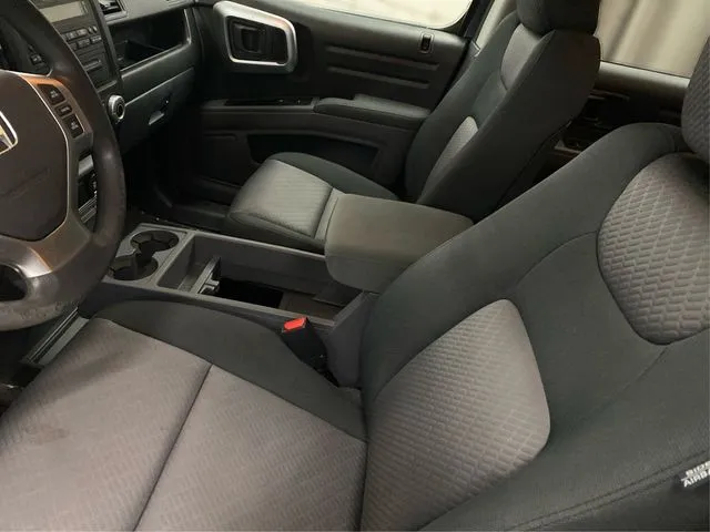 Honda Ridgeline photo 10