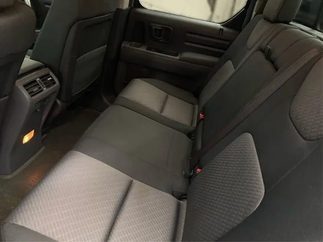Honda Ridgeline photo 11