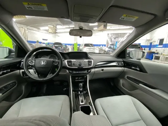 Honda Accord photo 27