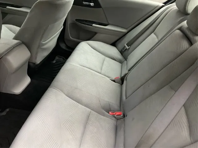 Honda Accord photo 11