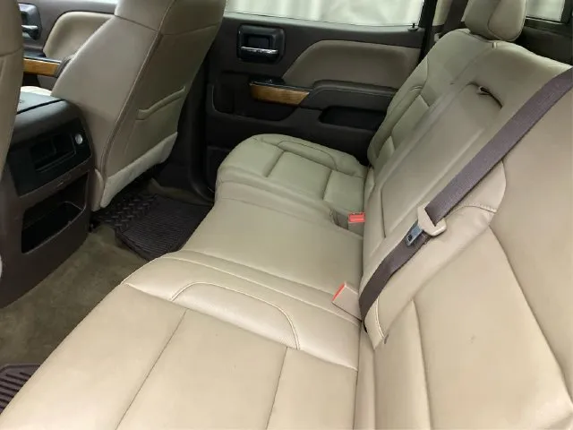 Chevrolet Silverado photo 11
