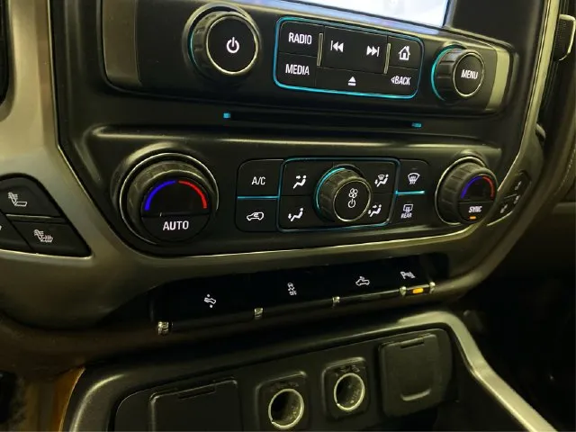 Chevrolet Silverado photo 31