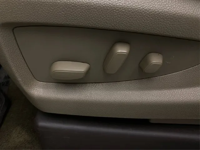 Chevrolet Silverado photo 24