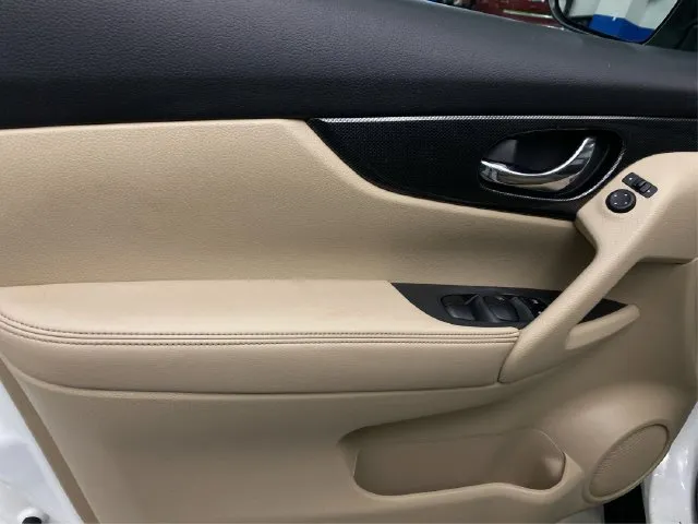 Nissan Rogue photo 26