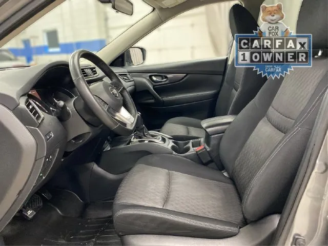 Nissan Rogue photo 10