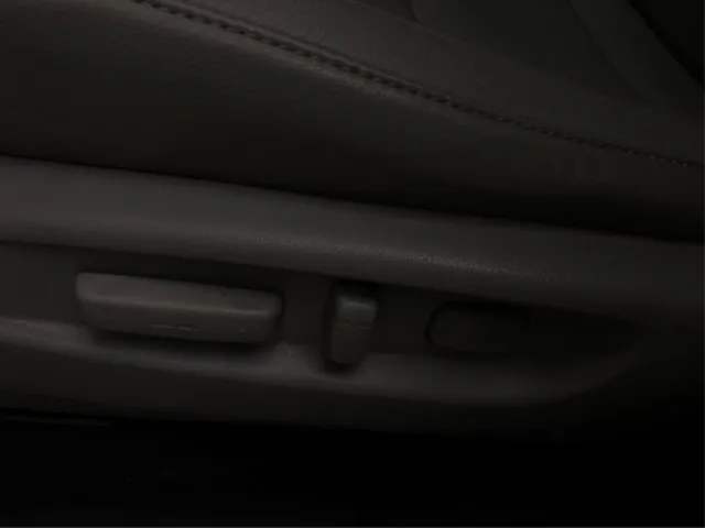 Acura MDX photo 25