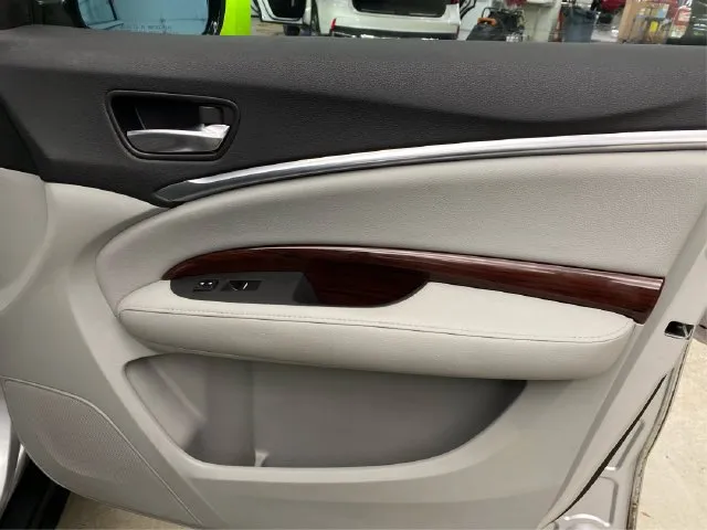 Acura MDX photo 28
