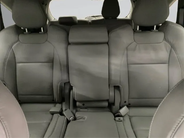 Acura MDX photo 21