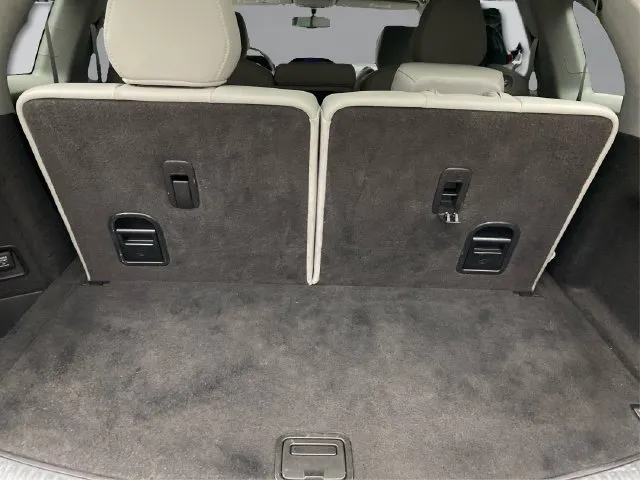 Acura MDX photo 15