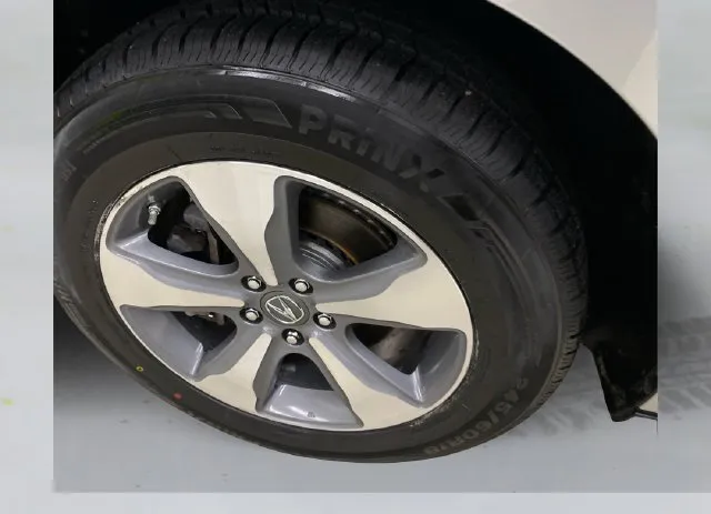 Acura MDX photo 20