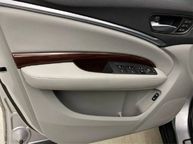 Acura MDX photo 26