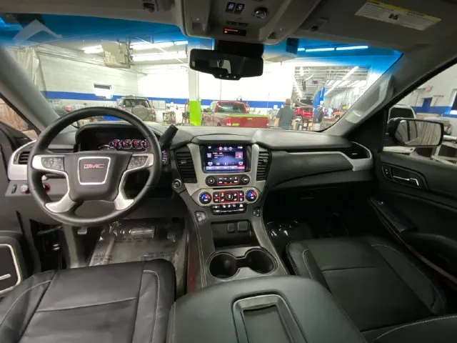 GMC Yukon XL photo 28