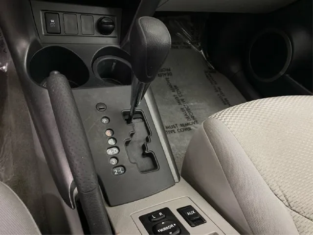 Toyota RAV4 photo 32