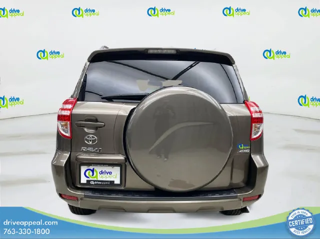 Toyota RAV4 photo 7