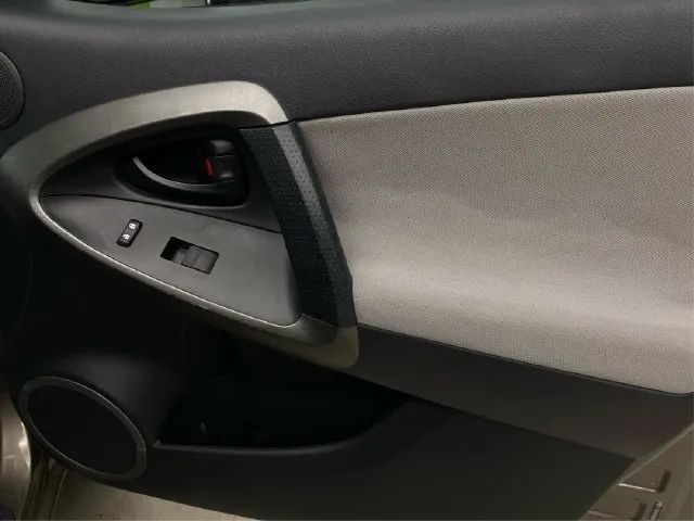 Toyota RAV4 photo 27