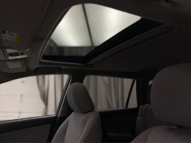 Toyota RAV4 photo 26
