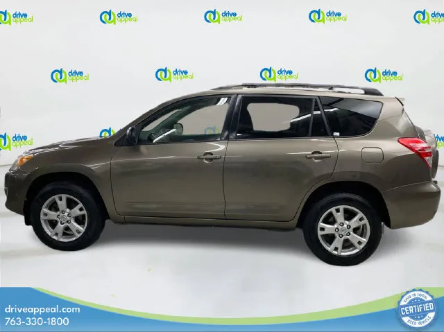 Toyota RAV4 photo 9