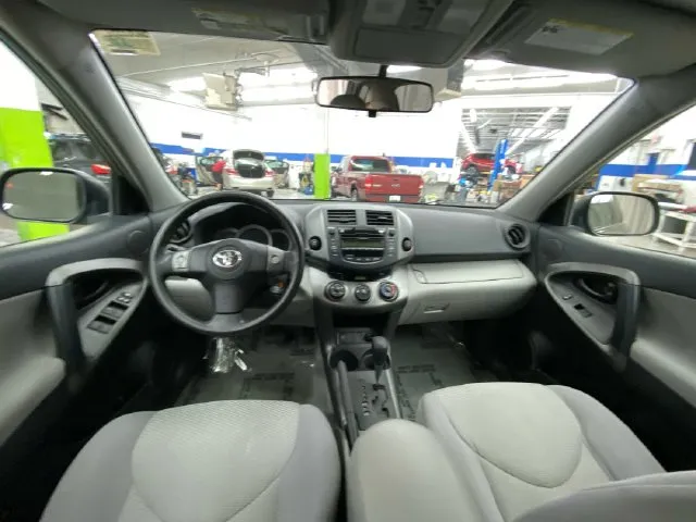 Toyota RAV4 photo 28