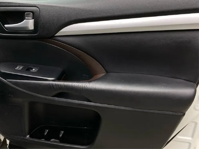 Toyota Highlander photo 28