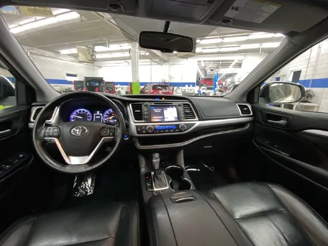 Toyota Highlander photo 29