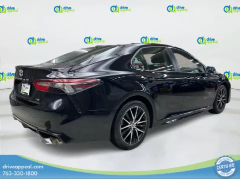 More photos of 2023 Toyota Camry SE at Drive Appeal New Hope, MN