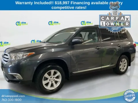 Gray 2013 Toyota Highlander Base Plus V6 for sale in New Hope, MN
