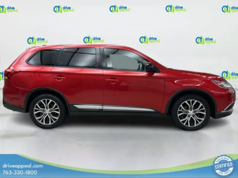 More photos of 2017 Mitsubishi Outlander ES at Drive Appeal New Hope, MN