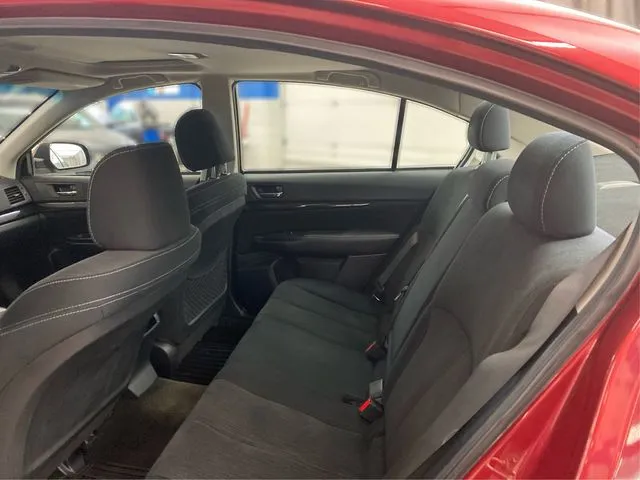 2013 Subaru Legacy 2.5i photo 4