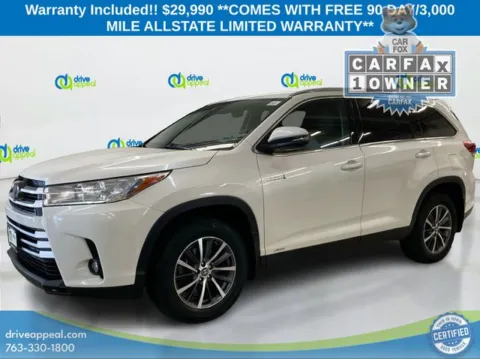 White 2019 Toyota Highlander Hybrid XLE for sale in New Hope, MN