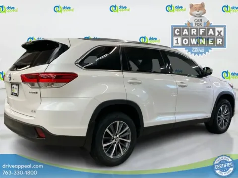 More photos of 2019 Toyota Highlander Hybrid XLE at Drive Appeal New Hope, MN