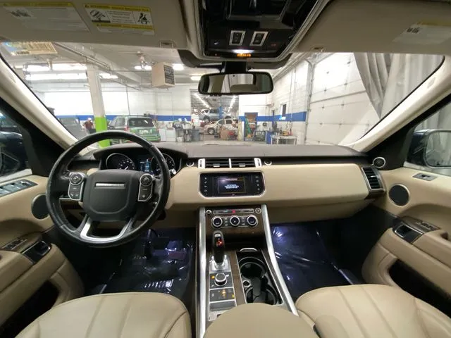 Land Rover Range Rover Sport photo 29