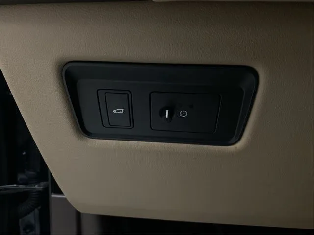 Land Rover Range Rover Sport photo 24
