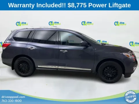 More photos of 2014 Nissan Pathfinder SL at Drive Appeal Eden Prairie, MN