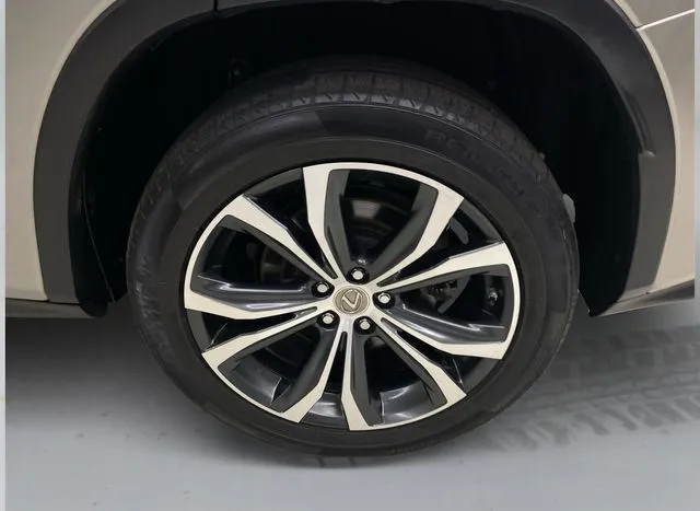 Lexus RX photo 19