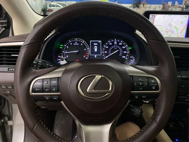 Lexus RX photo 23