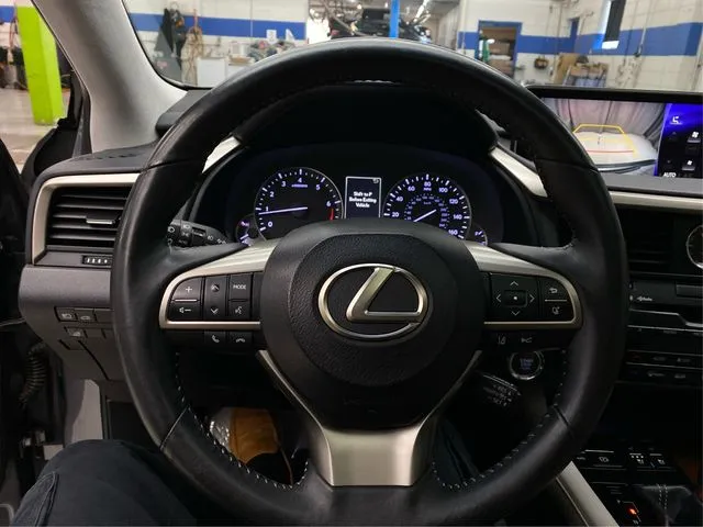 Lexus RX photo 23