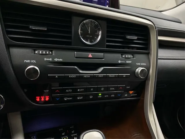 Lexus RX photo 33