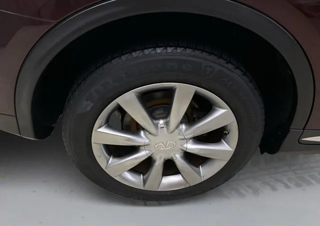 Infiniti QX50 photo 18