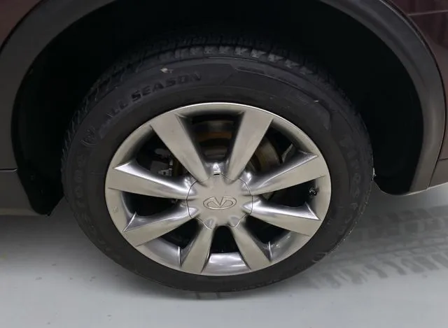 Infiniti QX50 photo 19