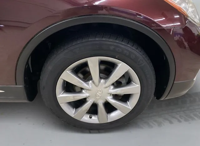 Infiniti QX50 photo 17
