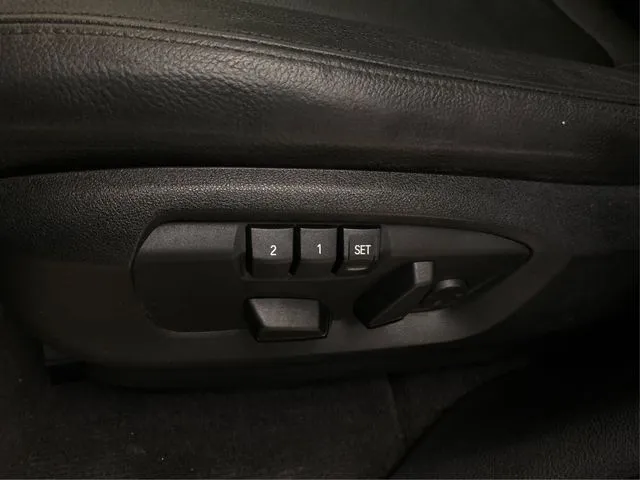 BMW X5 photo 25